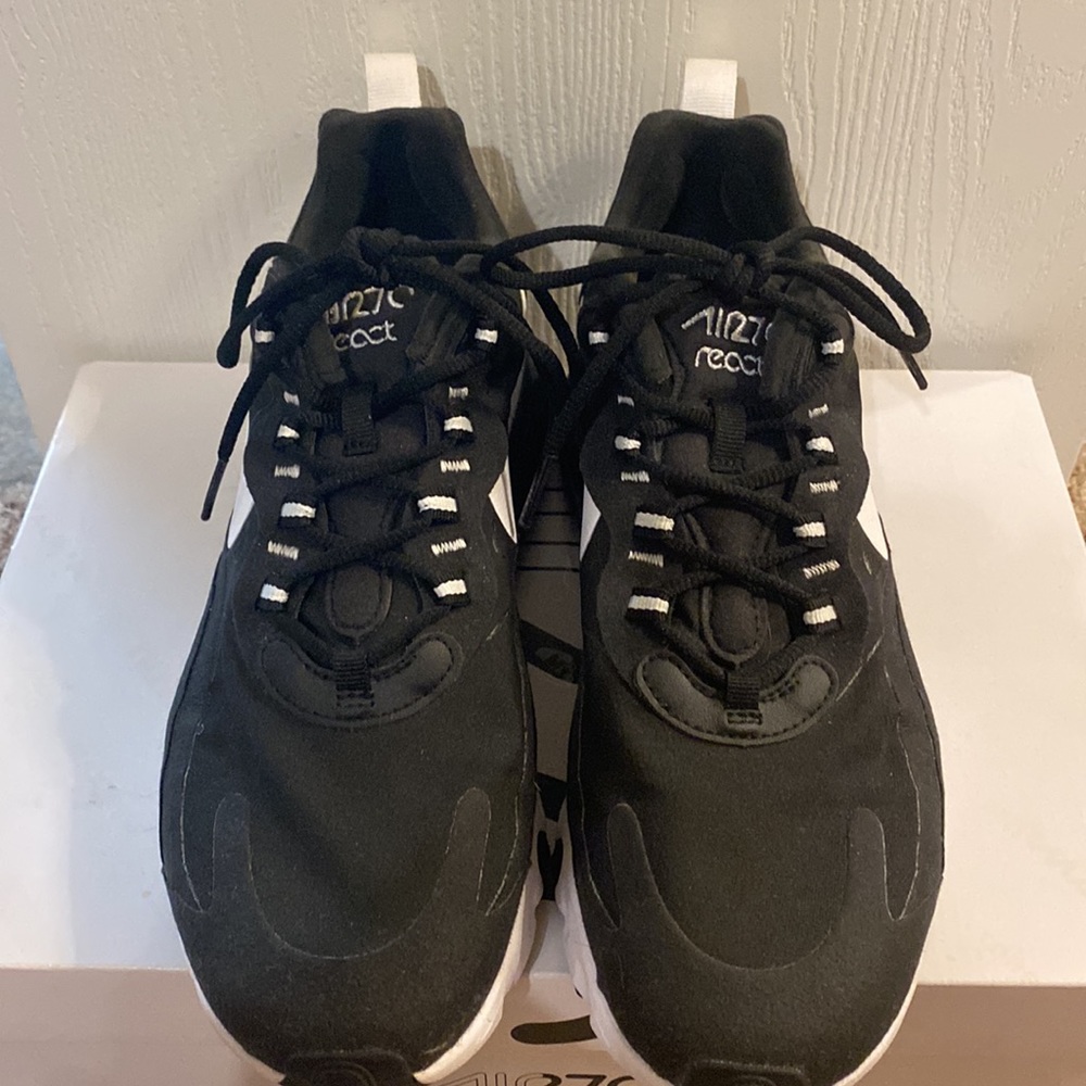 Nike 270 React - image 2